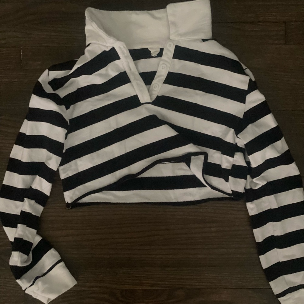 Striped Black and White Girl’s Cropped Long-sleeve Polo Top